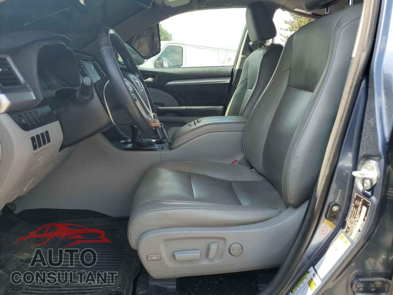 TOYOTA HIGHLANDER 2017 - 5TDJGRFH2HS023788