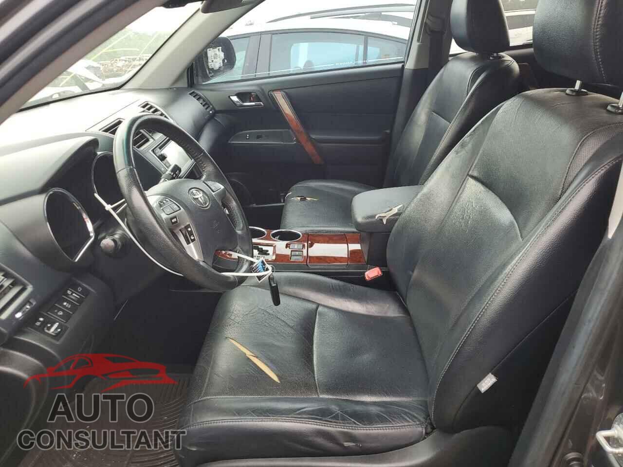 TOYOTA HIGHLANDER 2013 - 5TDYK3EH8DS119401