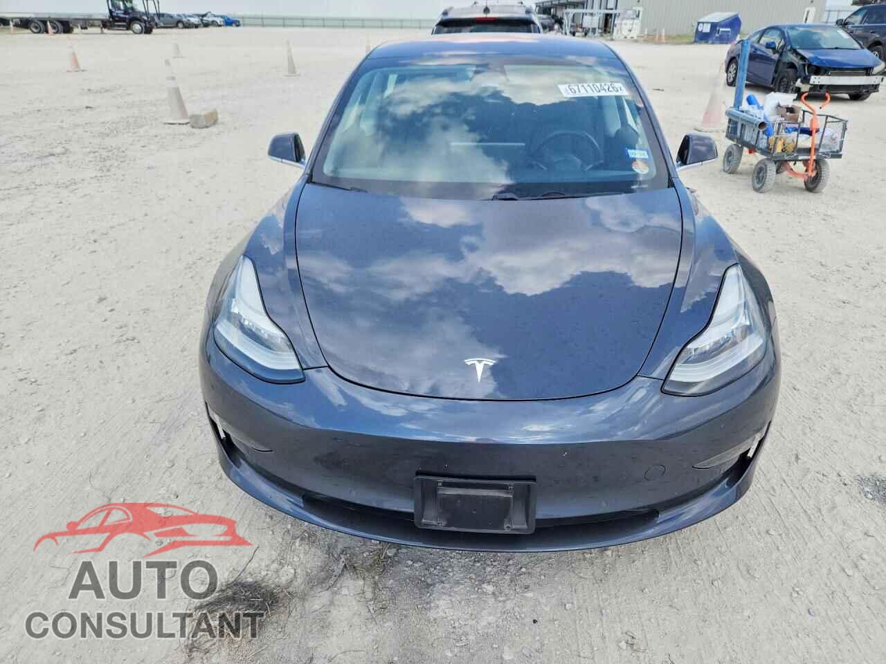 TESLA MODEL 3 2018 - 5YJ3E1EA7JF053481