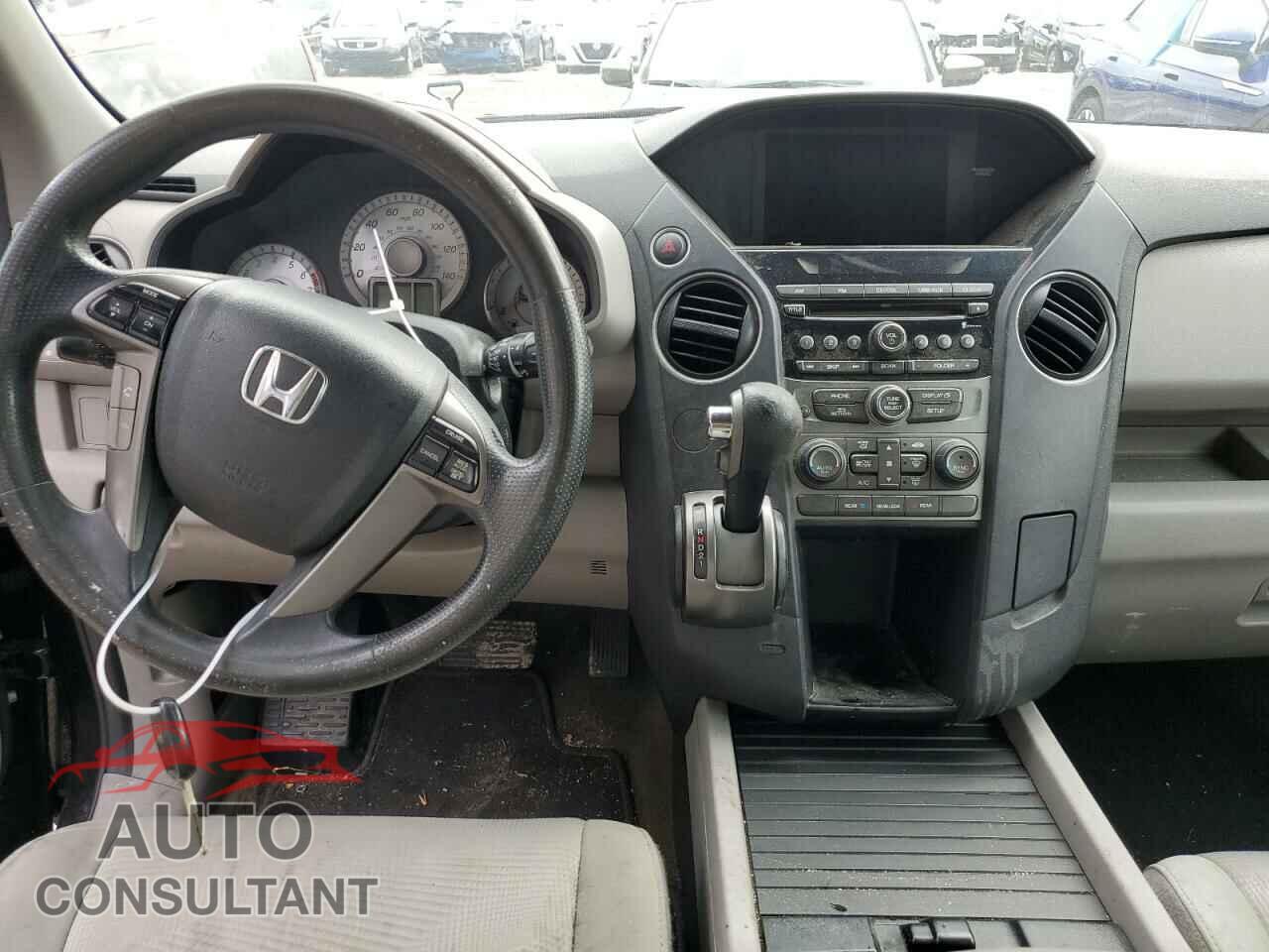 HONDA PILOT 2015 - 5FNYF3H28FB032682