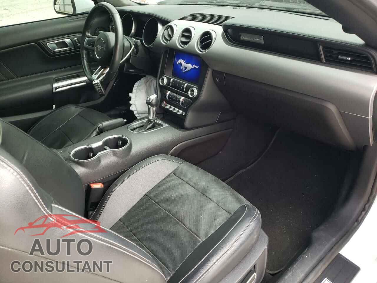 FORD MUSTANG 2019 - 1FATP8UH9K5170523