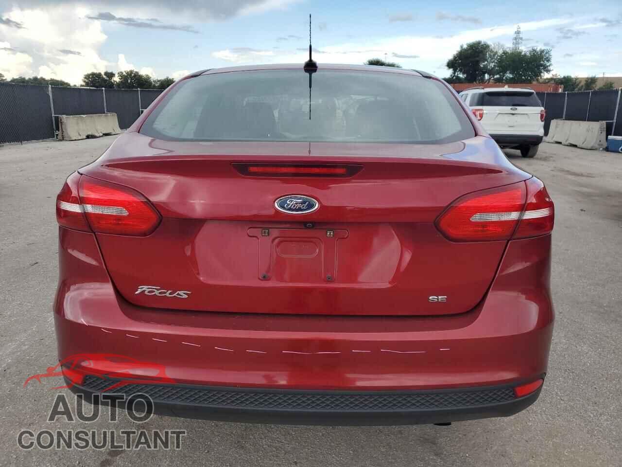 FORD FOCUS 2017 - 1FADP3F23HL346017
