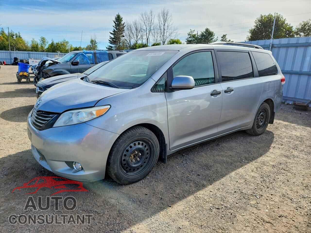 TOYOTA SIENNA 2012 - 5TDZK3DC5CS184313