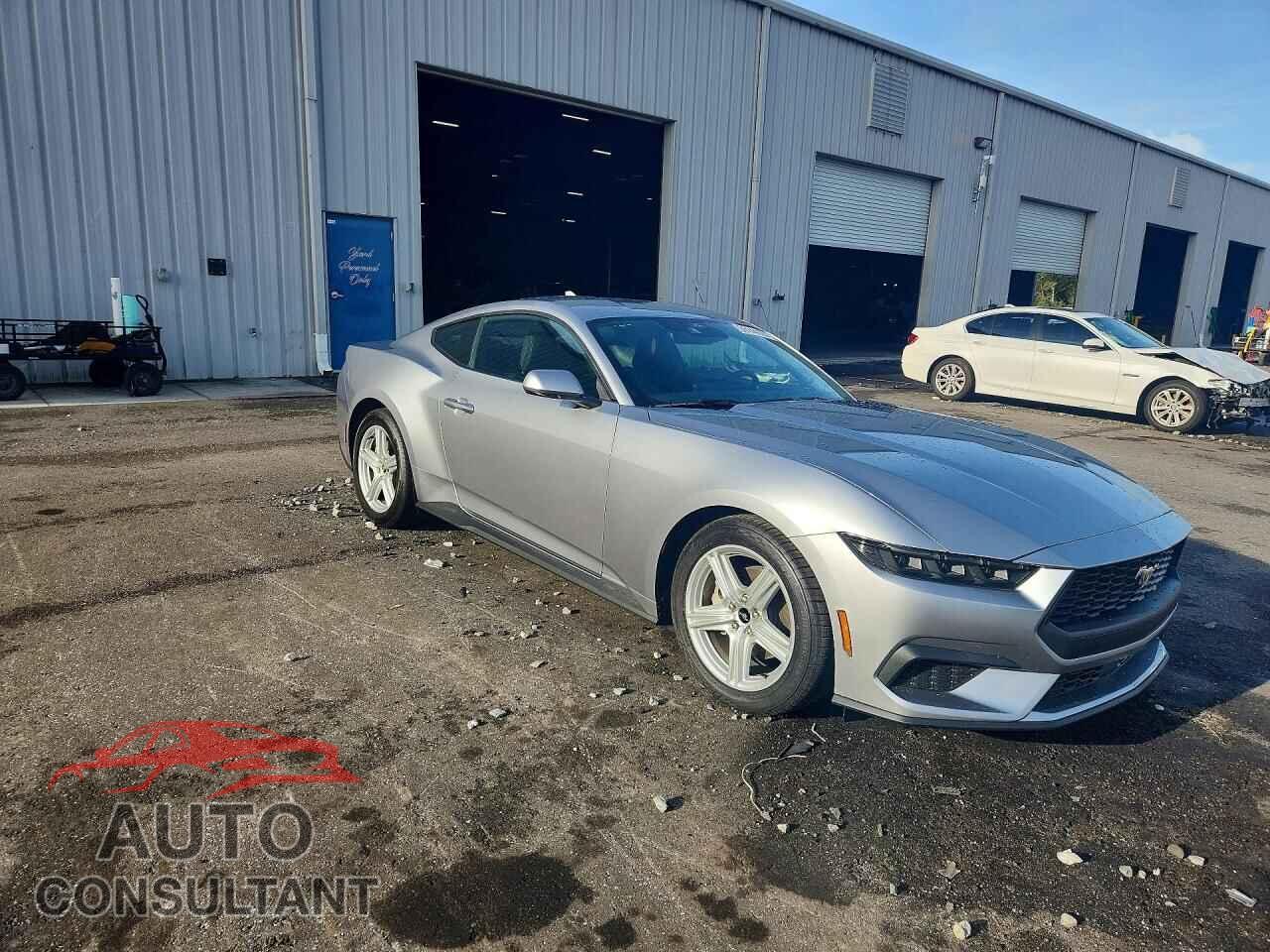 FORD MUSTANG 2026 - 1FA6P8TH8T5113634