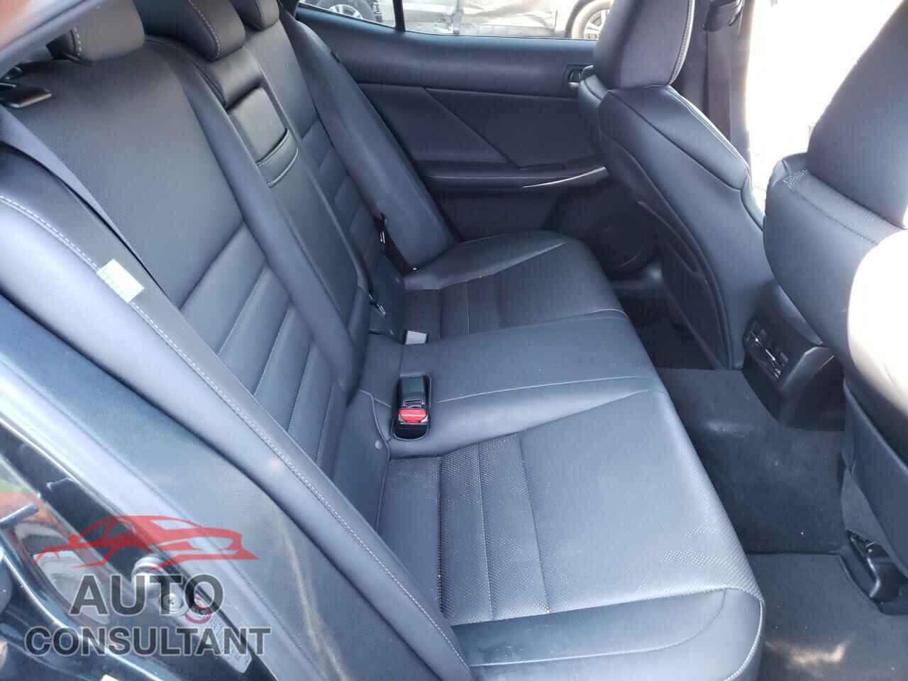 LEXUS IS 2017 - JTHBA1D25H5041180