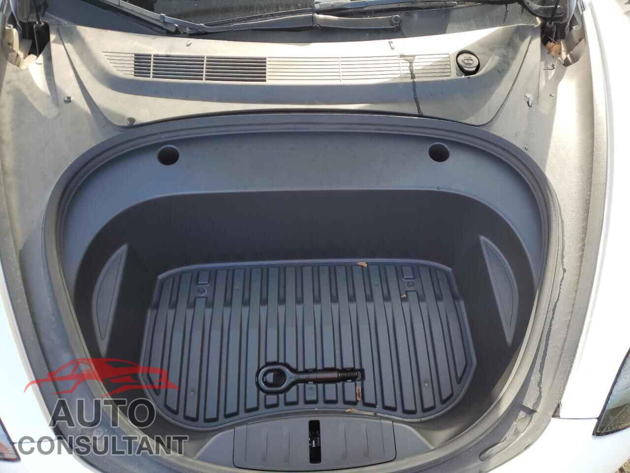 TESLA MODEL 3 2023 - LRW3E1FA8PC876230