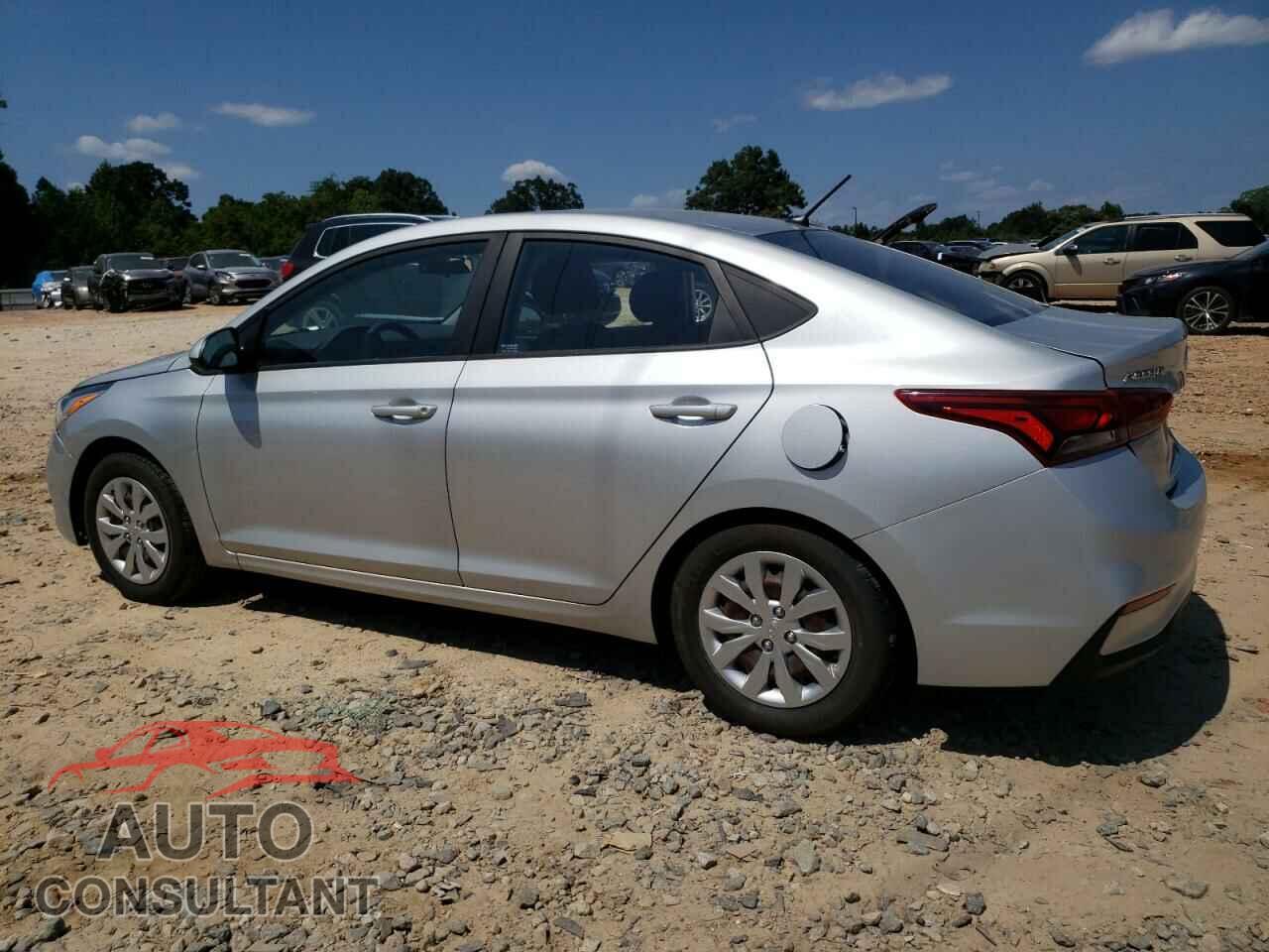 HYUNDAI ACCENT 2018 - 3KPC24A35JE015092