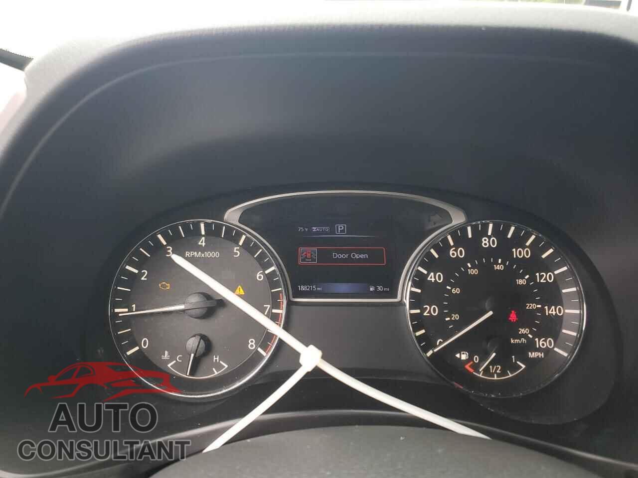 NISSAN PATHFINDER 2017 - 5N1DR2MM0HC645544