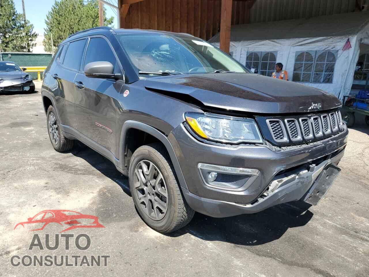 JEEP COMPASS 2019 - 3C4NJDDB5KT721183