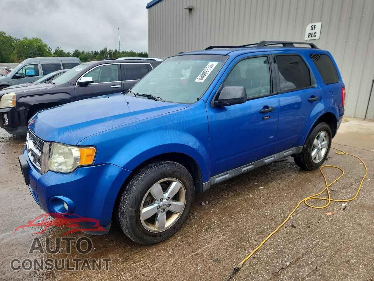 FORD ESCAPE 2011 - 1FMCU0D72BKA07026