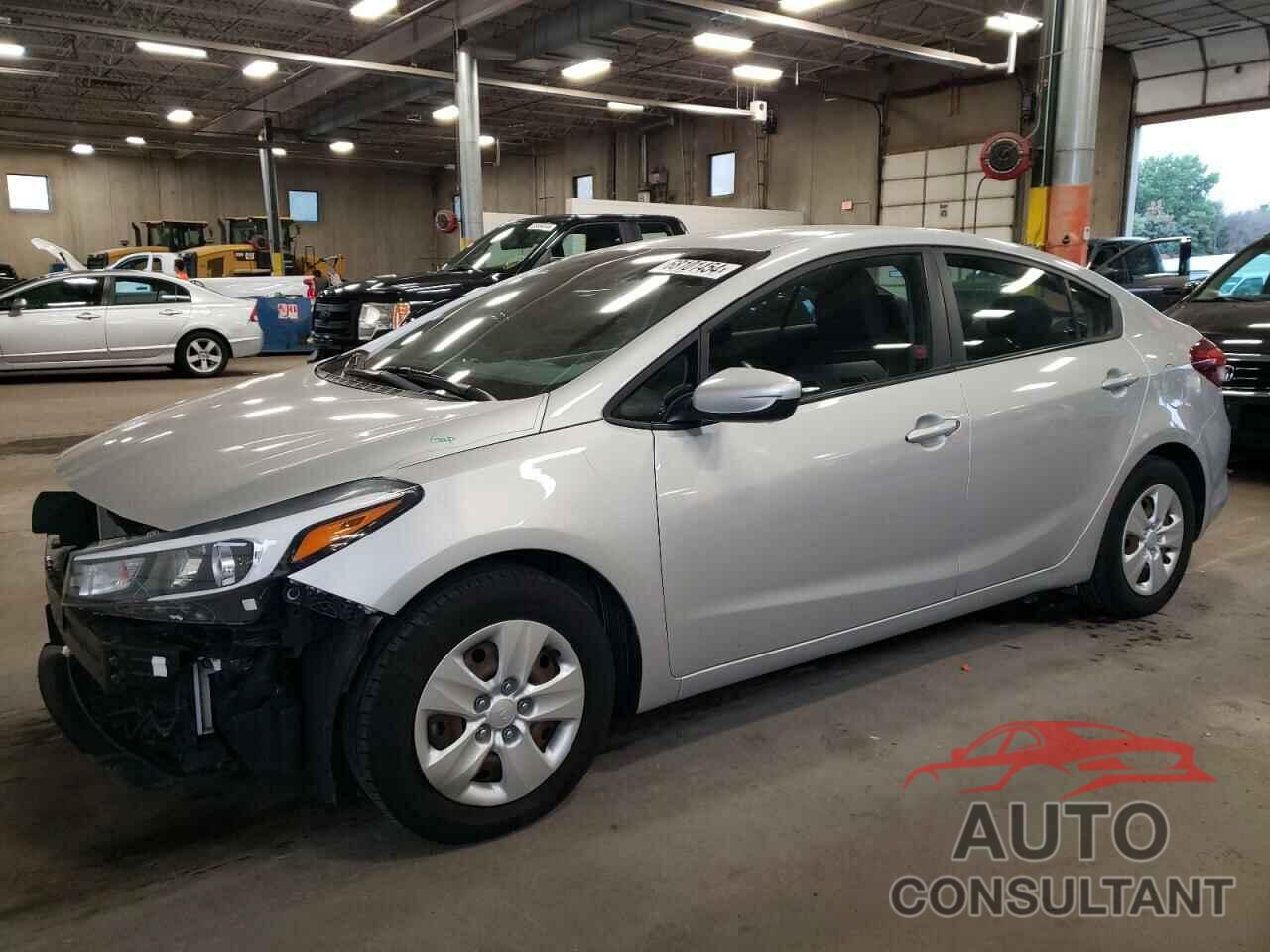 KIA FORTE 2018 - 3KPFL4A77JE199397