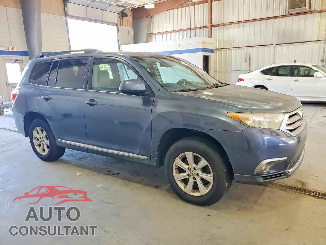 TOYOTA HIGHLANDER 2012 - 5TDBK3EH2CS101125
