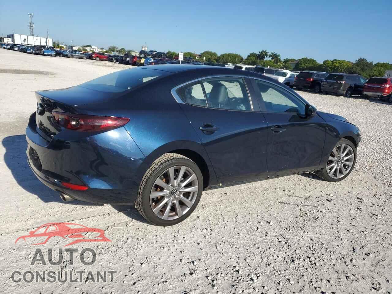 MAZDA 3 2021 - JM1BPACL6M1343833