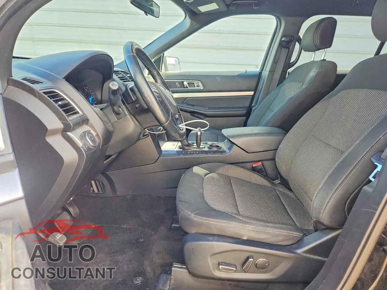 FORD EXPLORER 2017 - 1FM5K7D87HGD12811