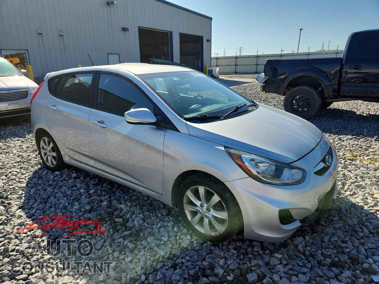 HYUNDAI ACCENT 2013 - KMHCU5AE9DU106725