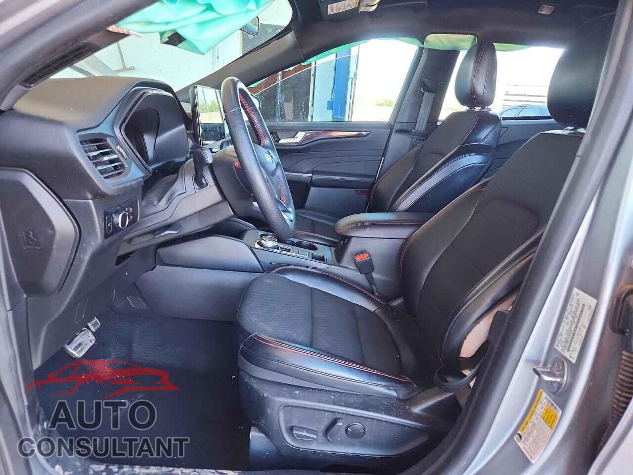 FORD ESCAPE 2023 - 1FMCU0MN7PUB15636