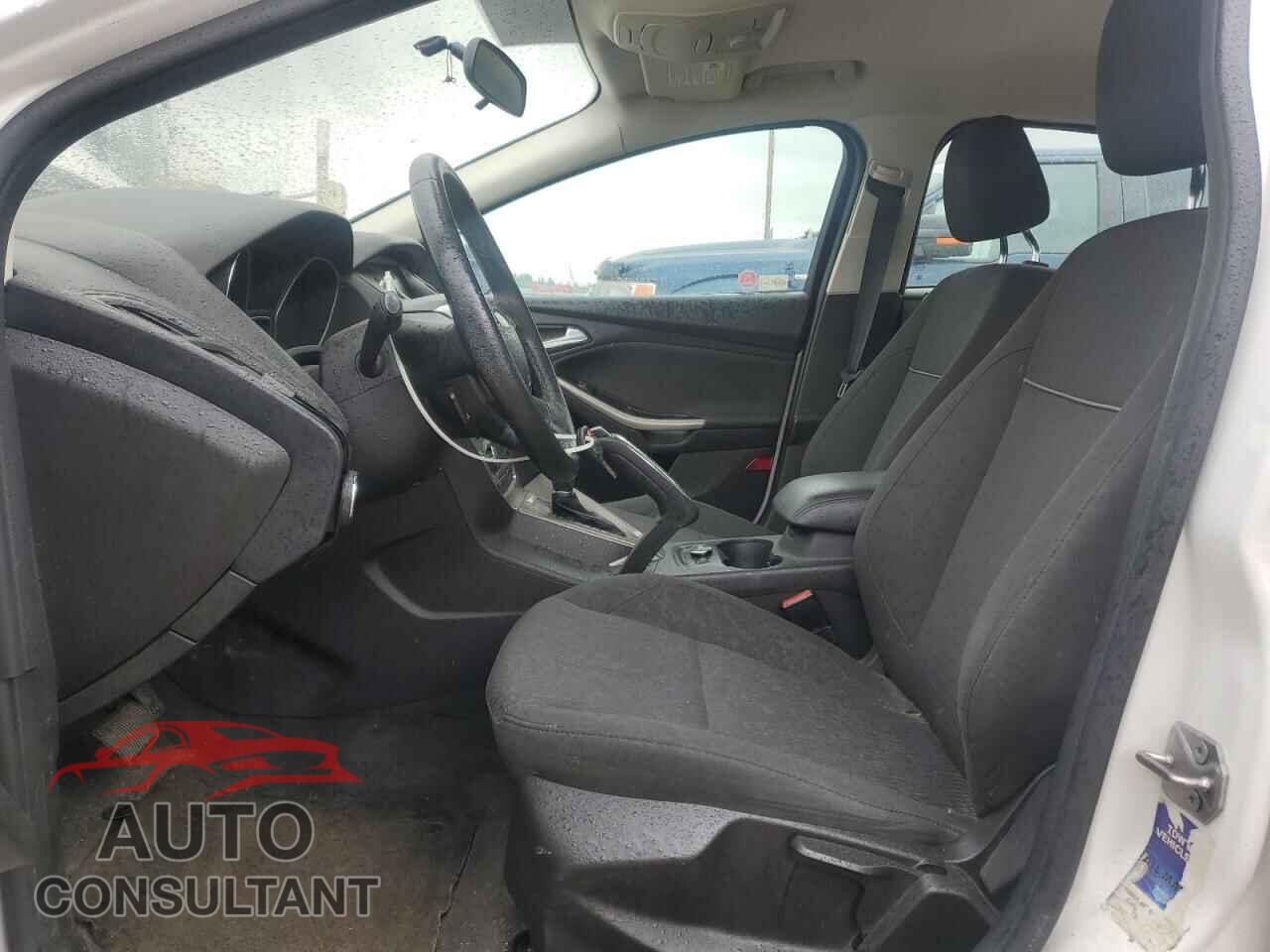 FORD FOCUS 2012 - 1FAHP3H28CL203653