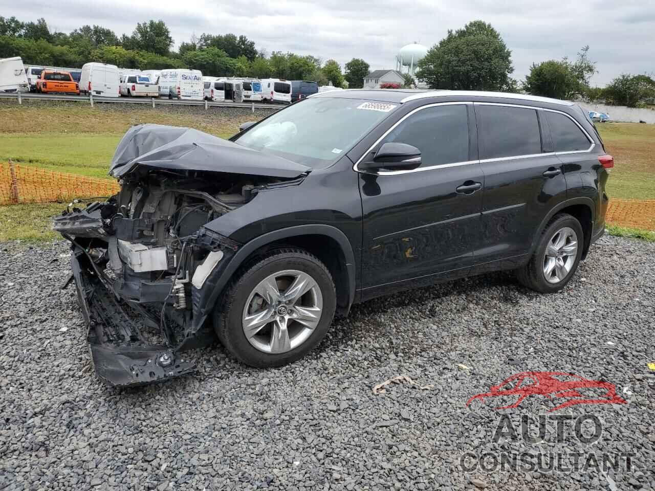 TOYOTA HIGHLANDER 2018 - 5TDDZRFH9JS865475