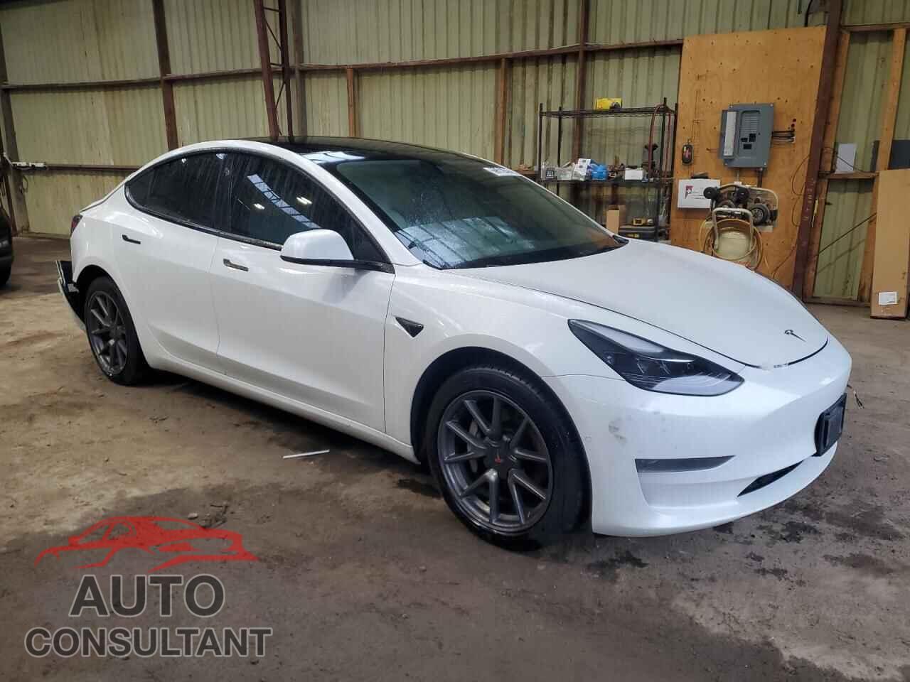 TESLA MODEL 3 2021 - 5YJ3E1EA8MF093329