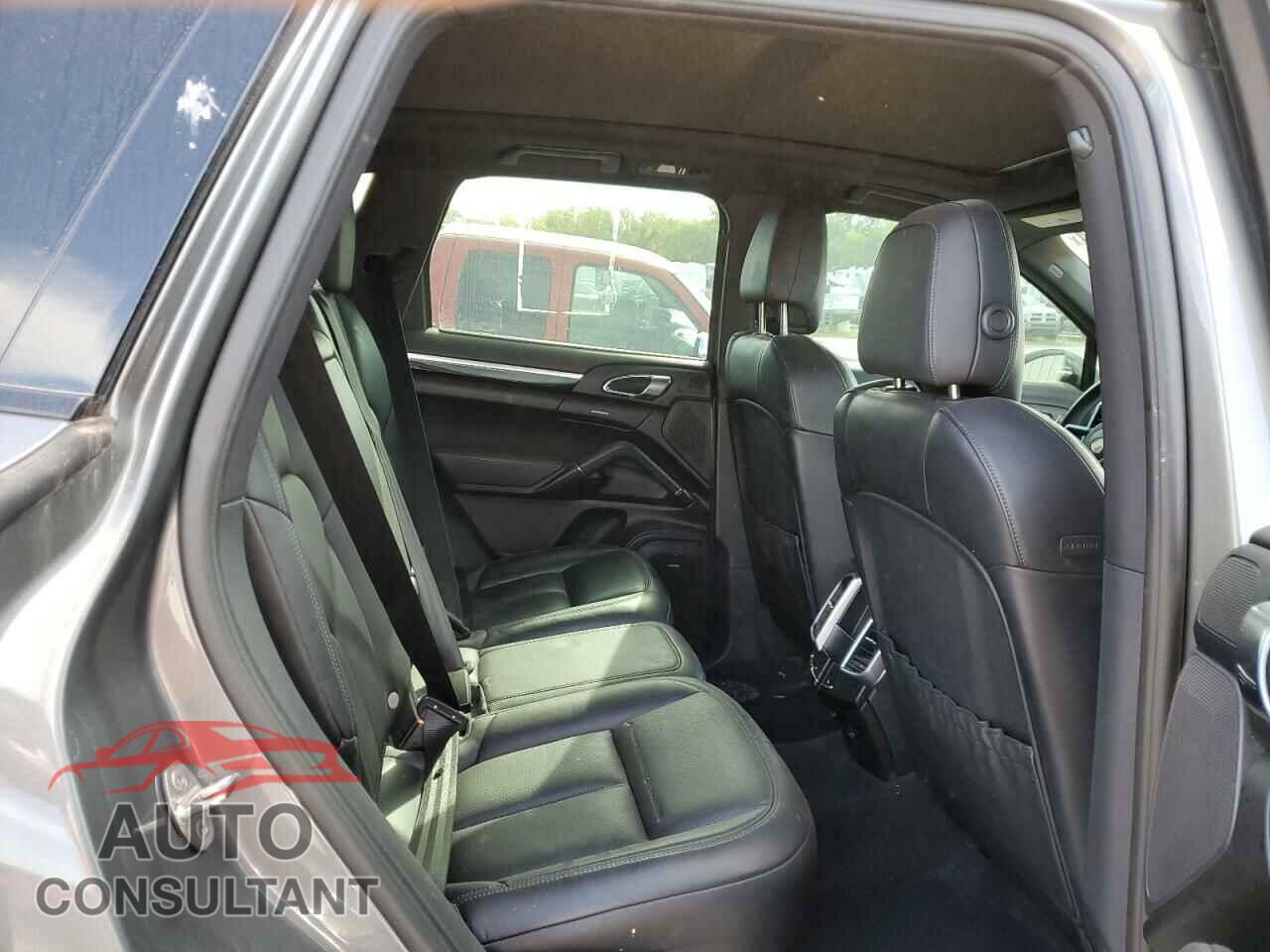 PORSCHE CAYENNE 2016 - WP1AE2A24GLA64745
