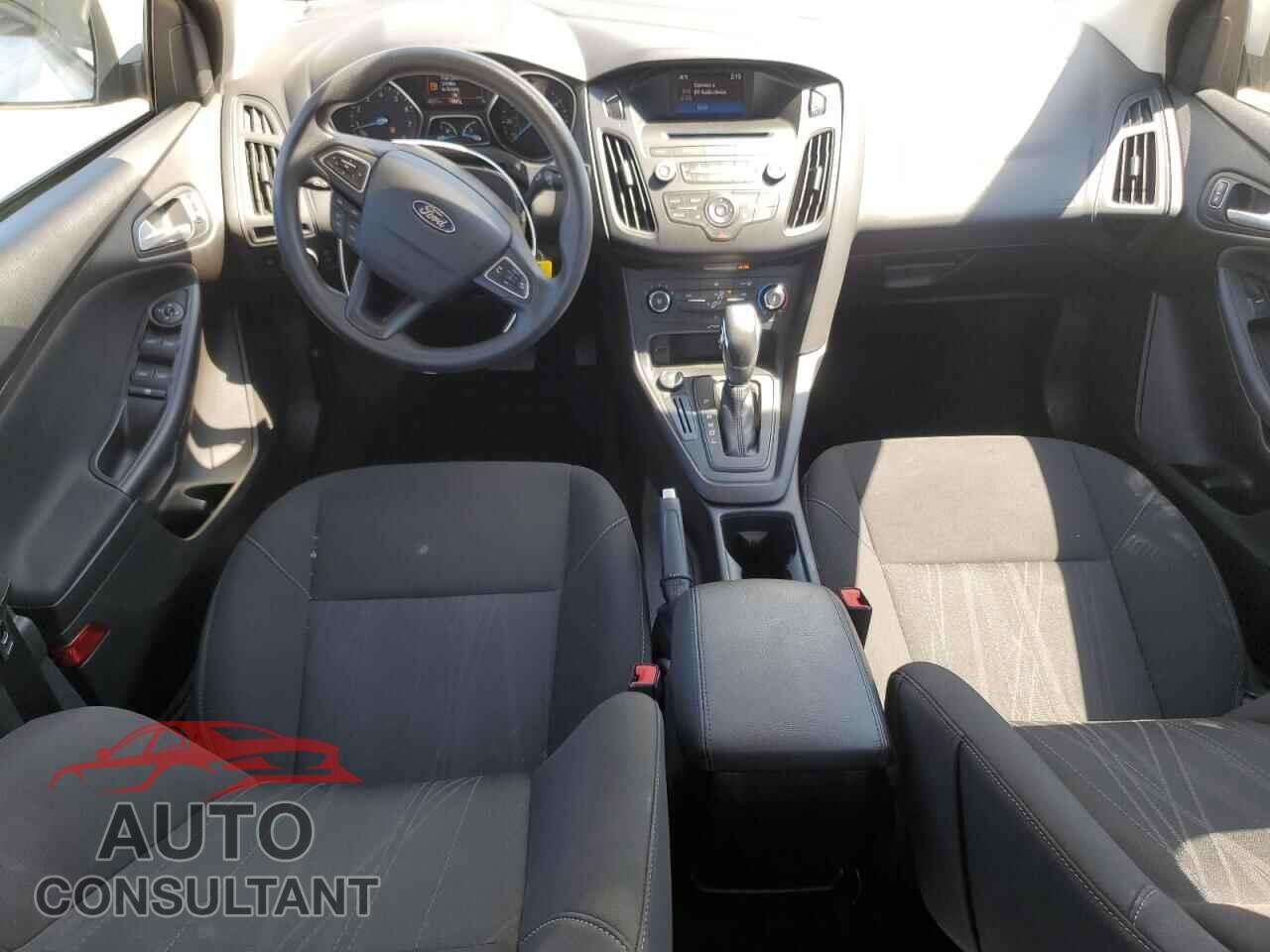 FORD FOCUS 2016 - 1FADP3F23GL390047