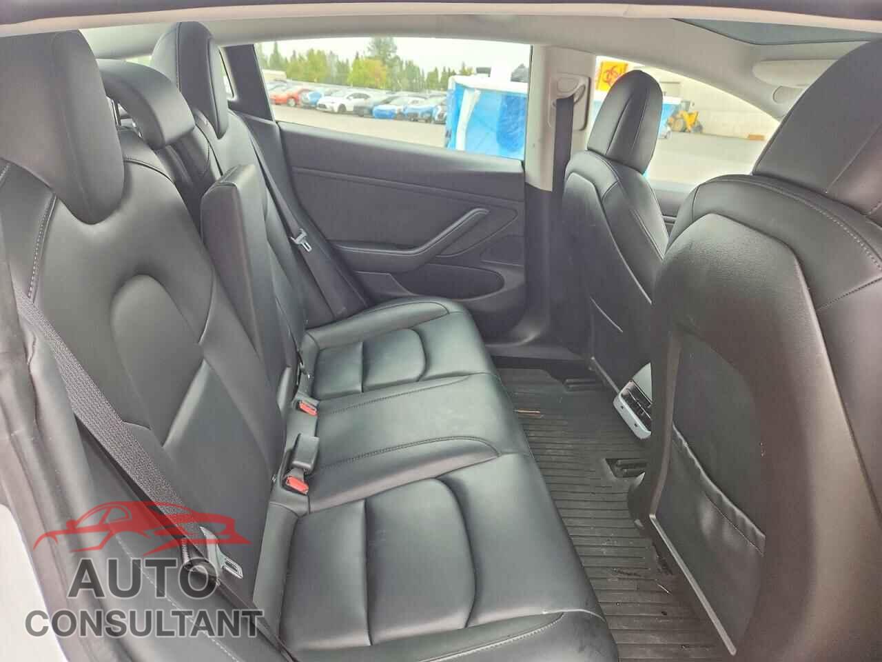 TESLA MODEL 3 2020 - 5YJ3E1EB3LF636917