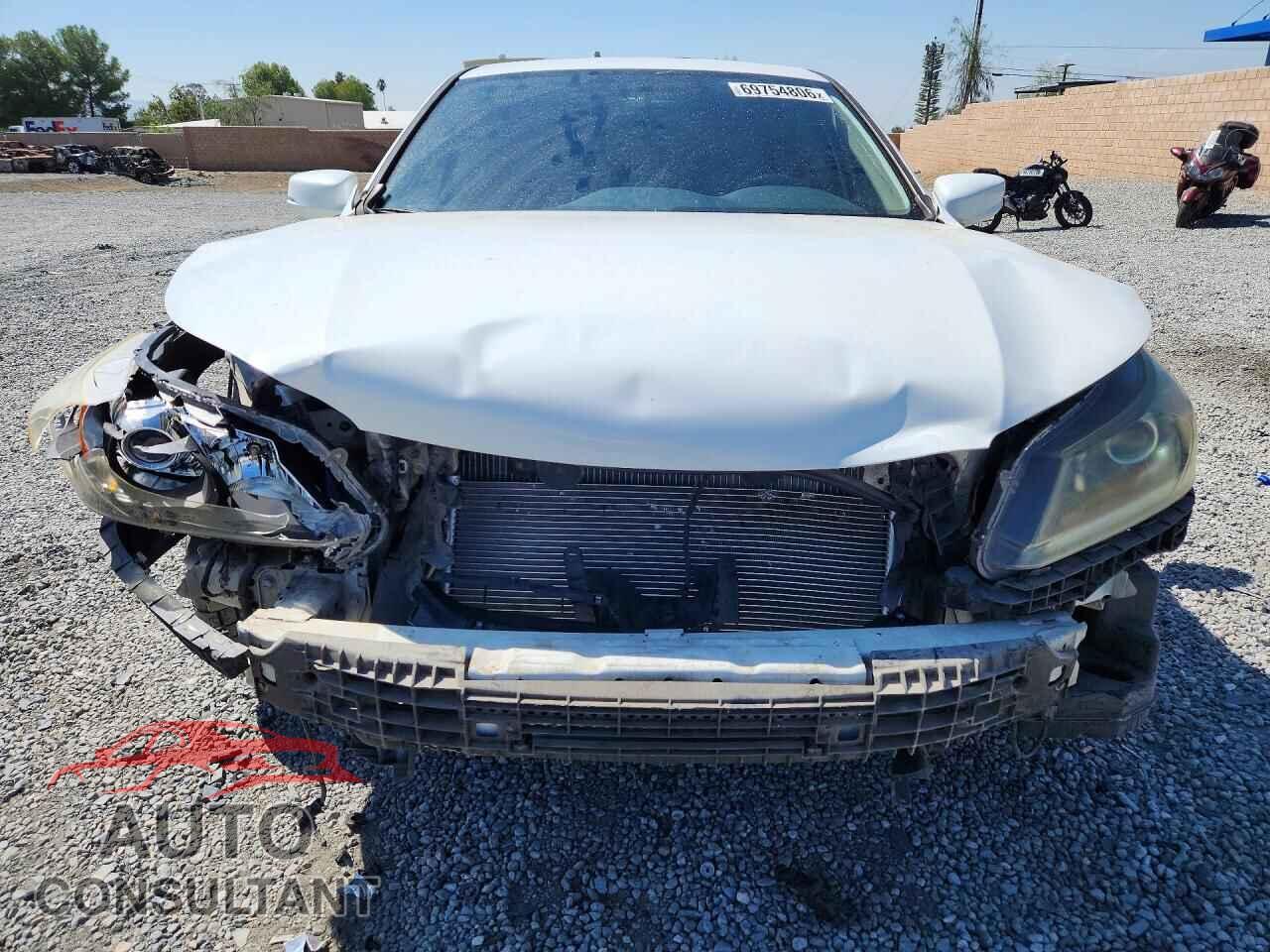 HONDA ACCORD 2013 - 1HGCR2F75DA027652