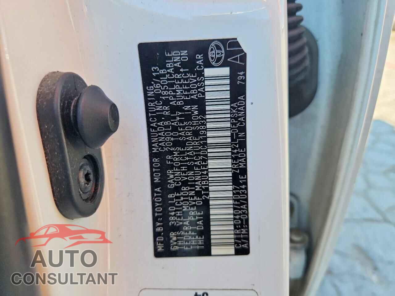TOYOTA COROLLA 2013 - 2T1BU4EE7DC119832