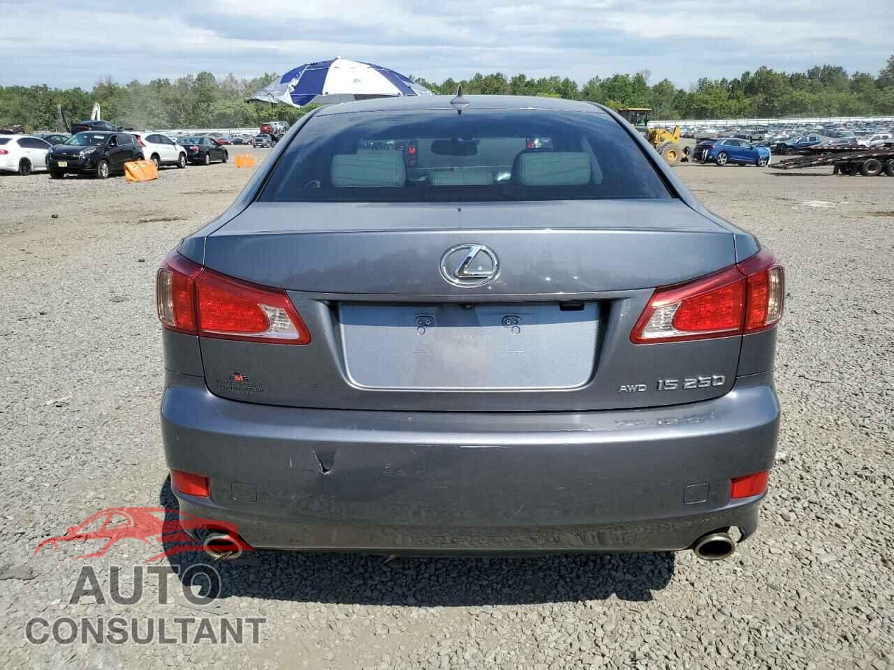 LEXUS IS 2013 - JTHCF5C26D5061480