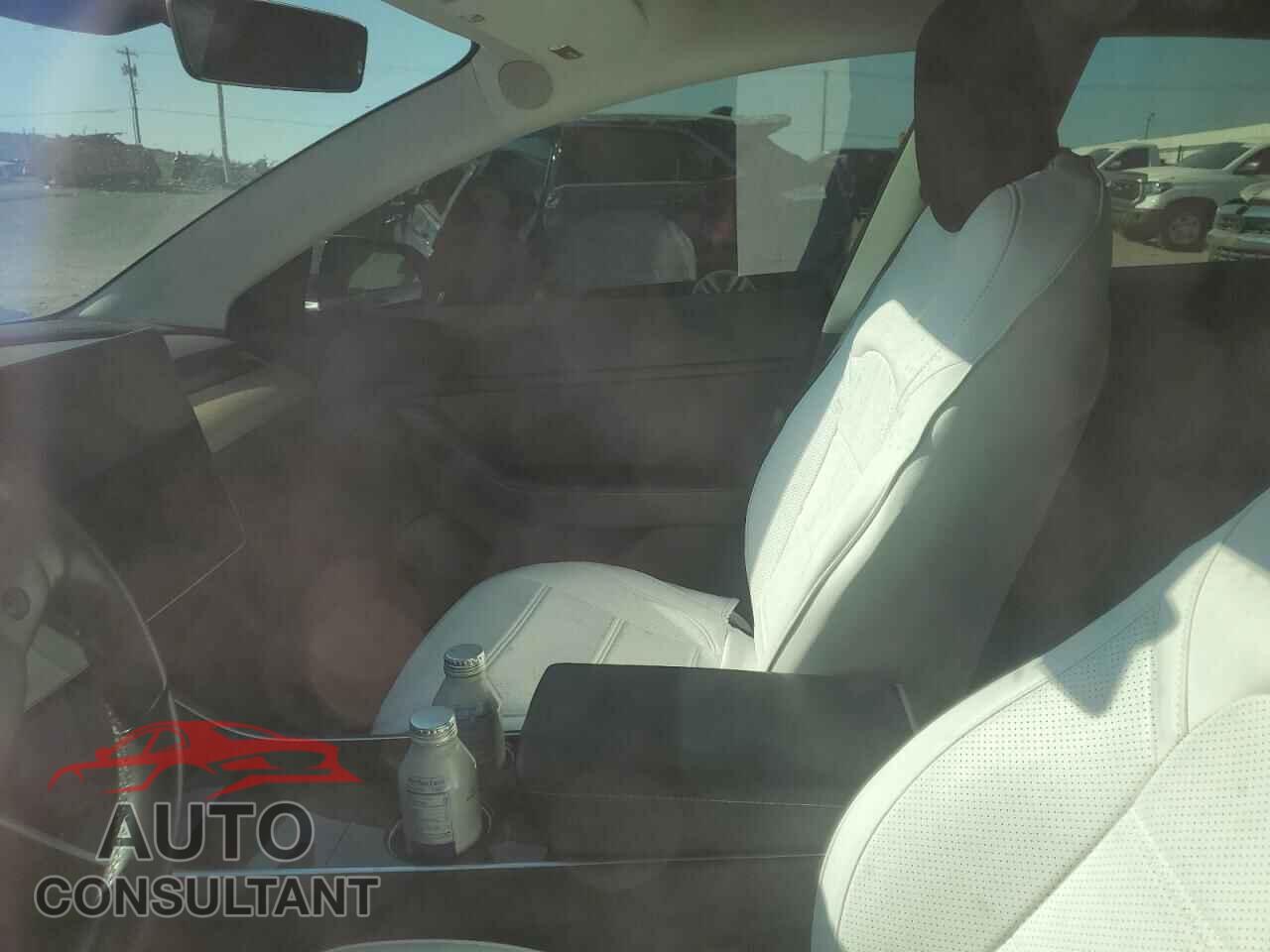 TESLA MODEL 3 2018 - 5YJ3E1EA0JF006650