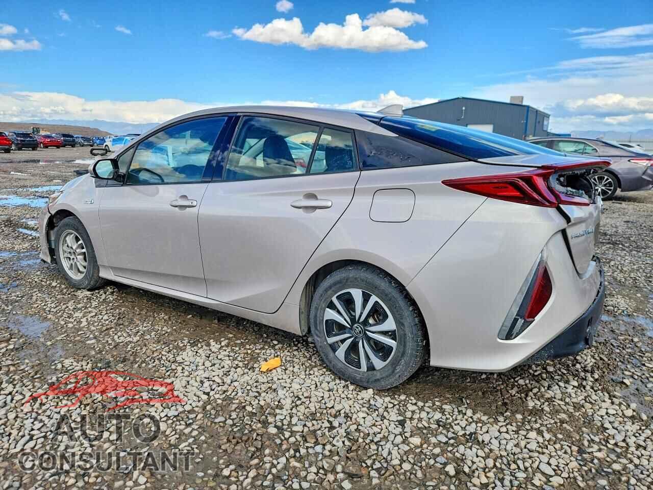 TOYOTA PRIUS 2017 - JTDKARFP8H3021008