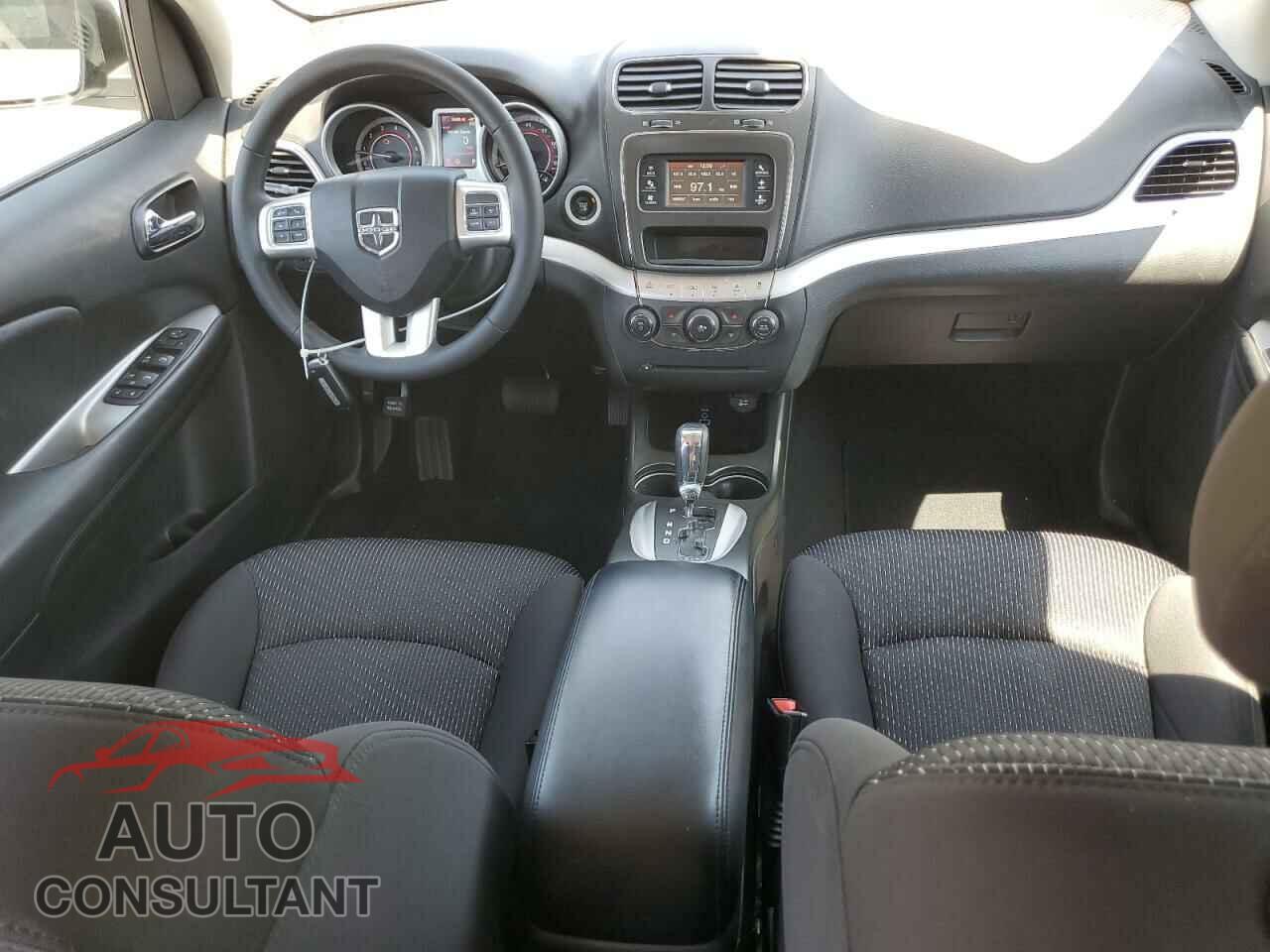 DODGE JOURNEY 2017 - 3C4PDCBG4HT579376