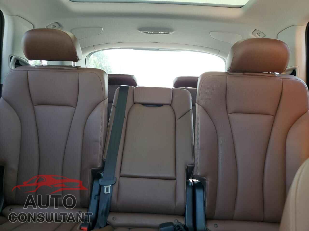 AUDI Q7 2019 - WA1LHAF71KD045860