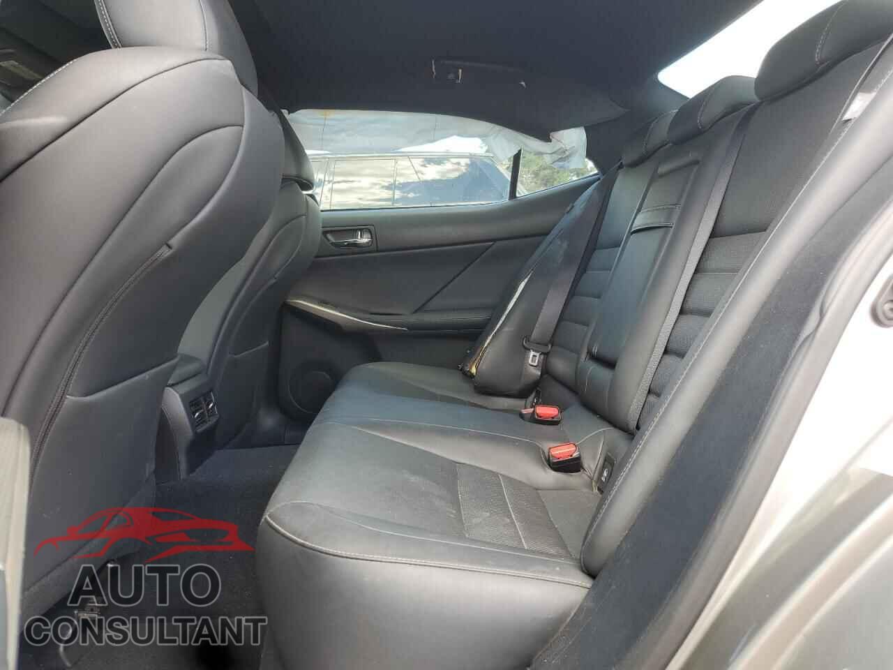 LEXUS IS 2015 - JTHCE1D25F5008508