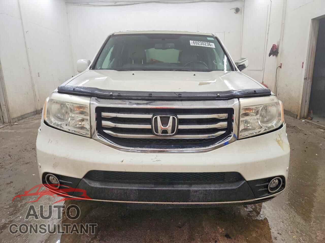 HONDA PILOT 2013 - 5FNYF3H93DB019431