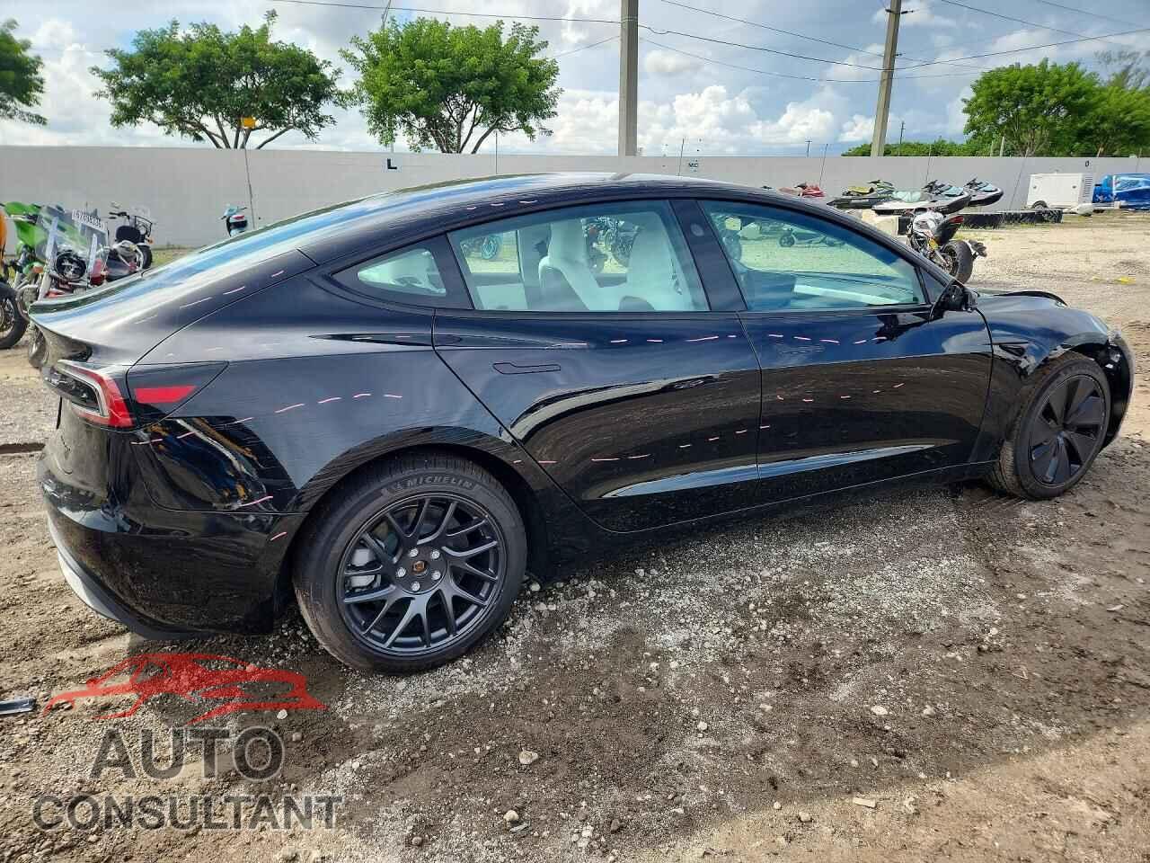 TESLA MODEL 3 2026 - 5YJ3E1EB9TF182527