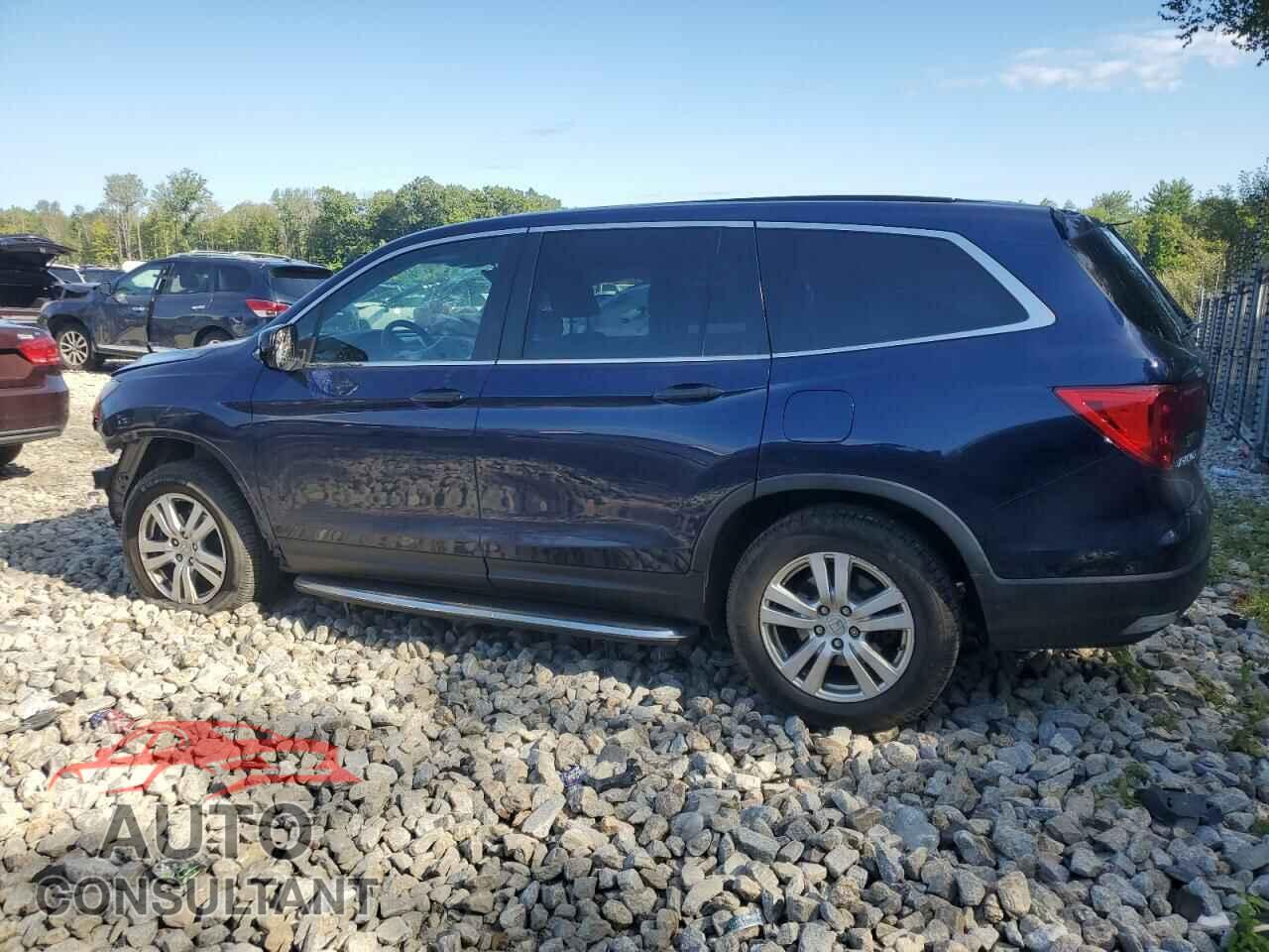 HONDA PILOT 2017 - 5FNYF6H11HB083713