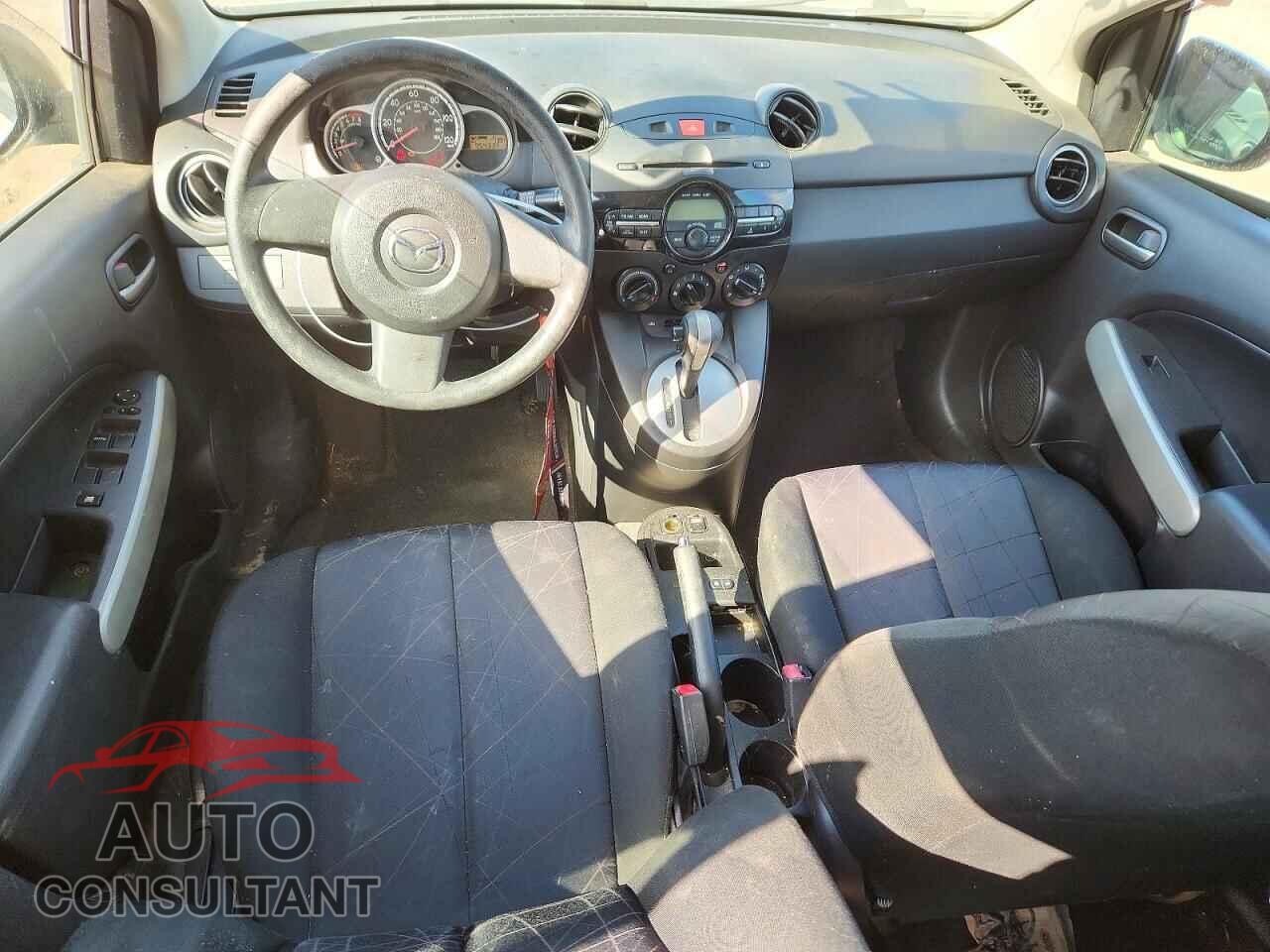 MAZDA 2 2013 - JM1DE1KZ4D0156164