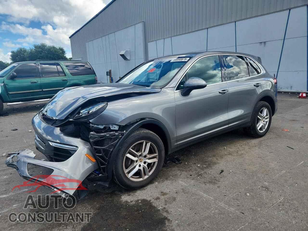 PORSCHE CAYENNE 2018 - WP1AA2A21JKA01255