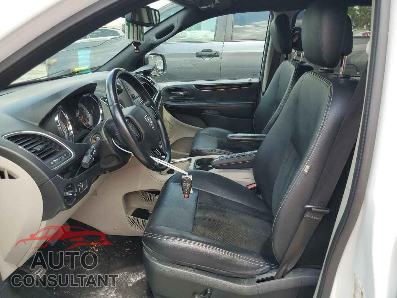 DODGE CARAVAN 2018 - 2C4RDGCG2JR324927