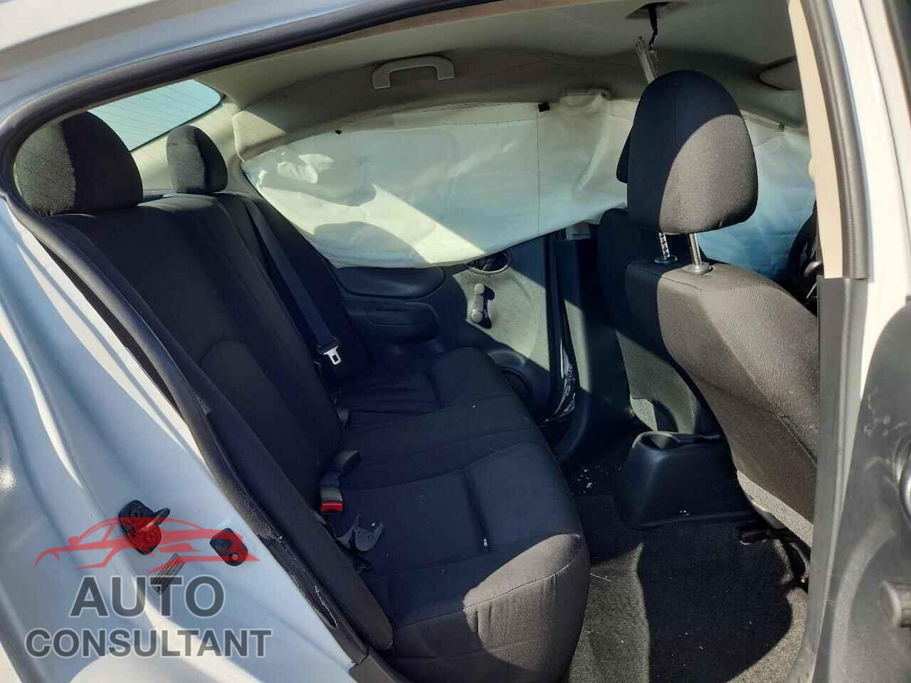NISSAN VERSA 2019 - 3N1CN7AP3KL832959