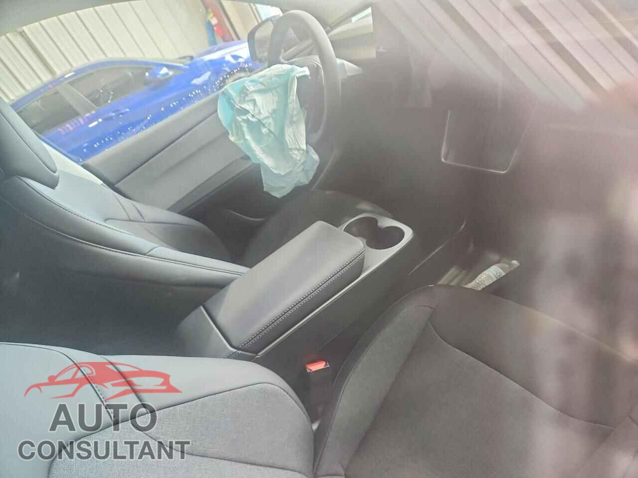 TESLA MODEL Y 2026 - 7SAYGDEE0TA686296