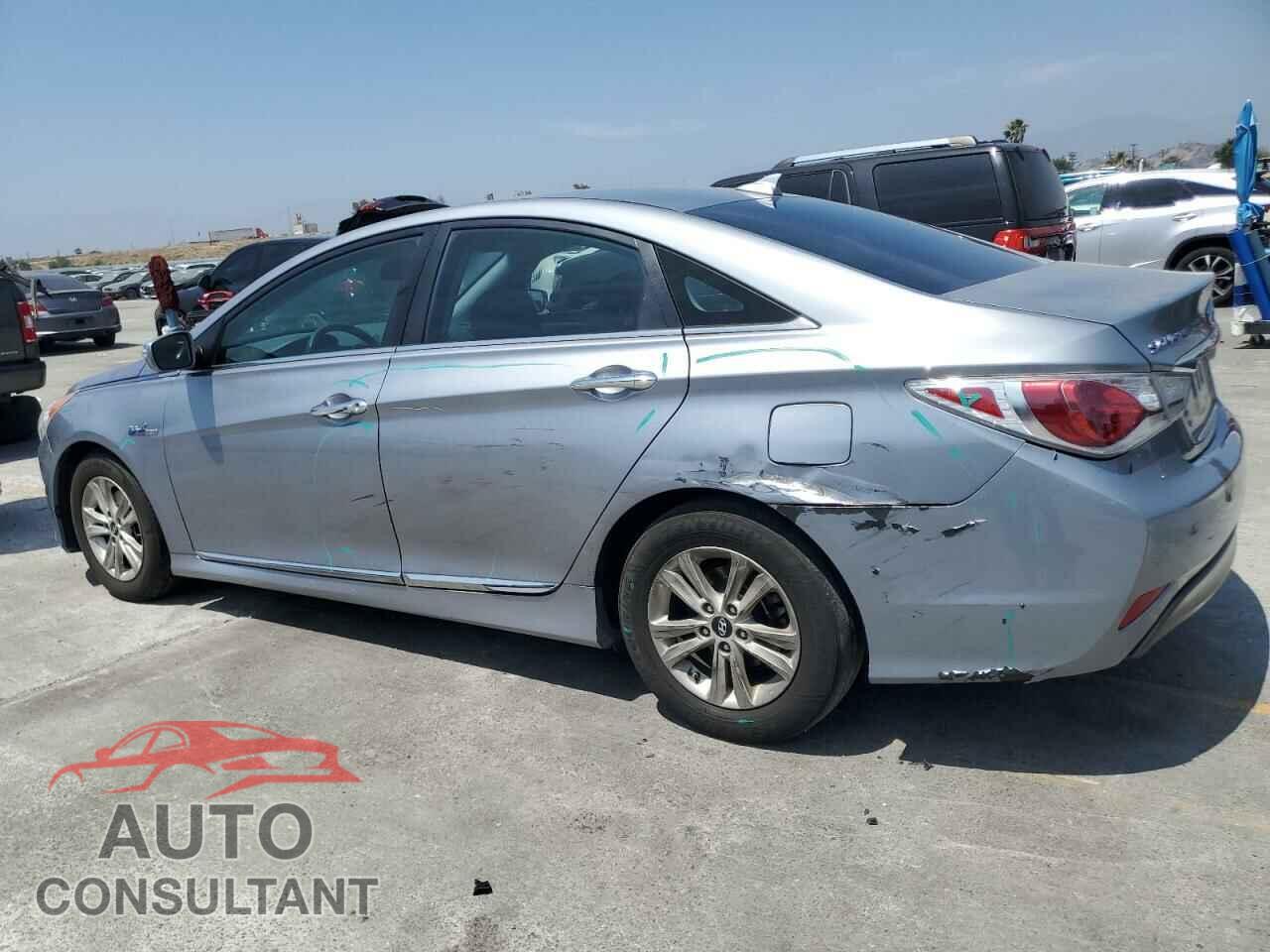 HYUNDAI SONATA 2015 - KMHEC4A48FA138048