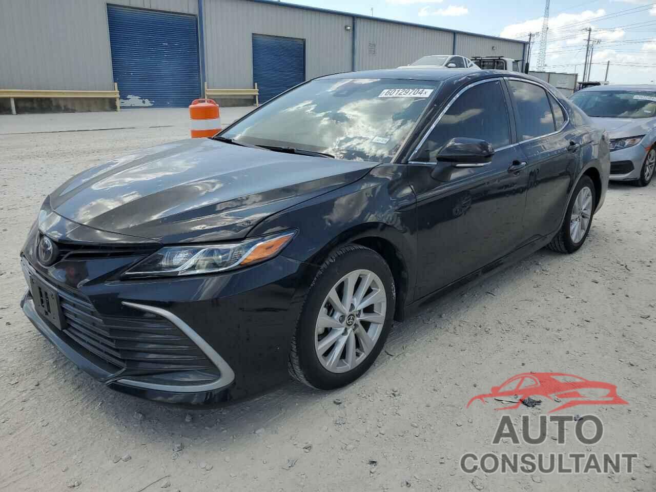 TOYOTA CAMRY 2023 - 4T1R11AKXPU740941