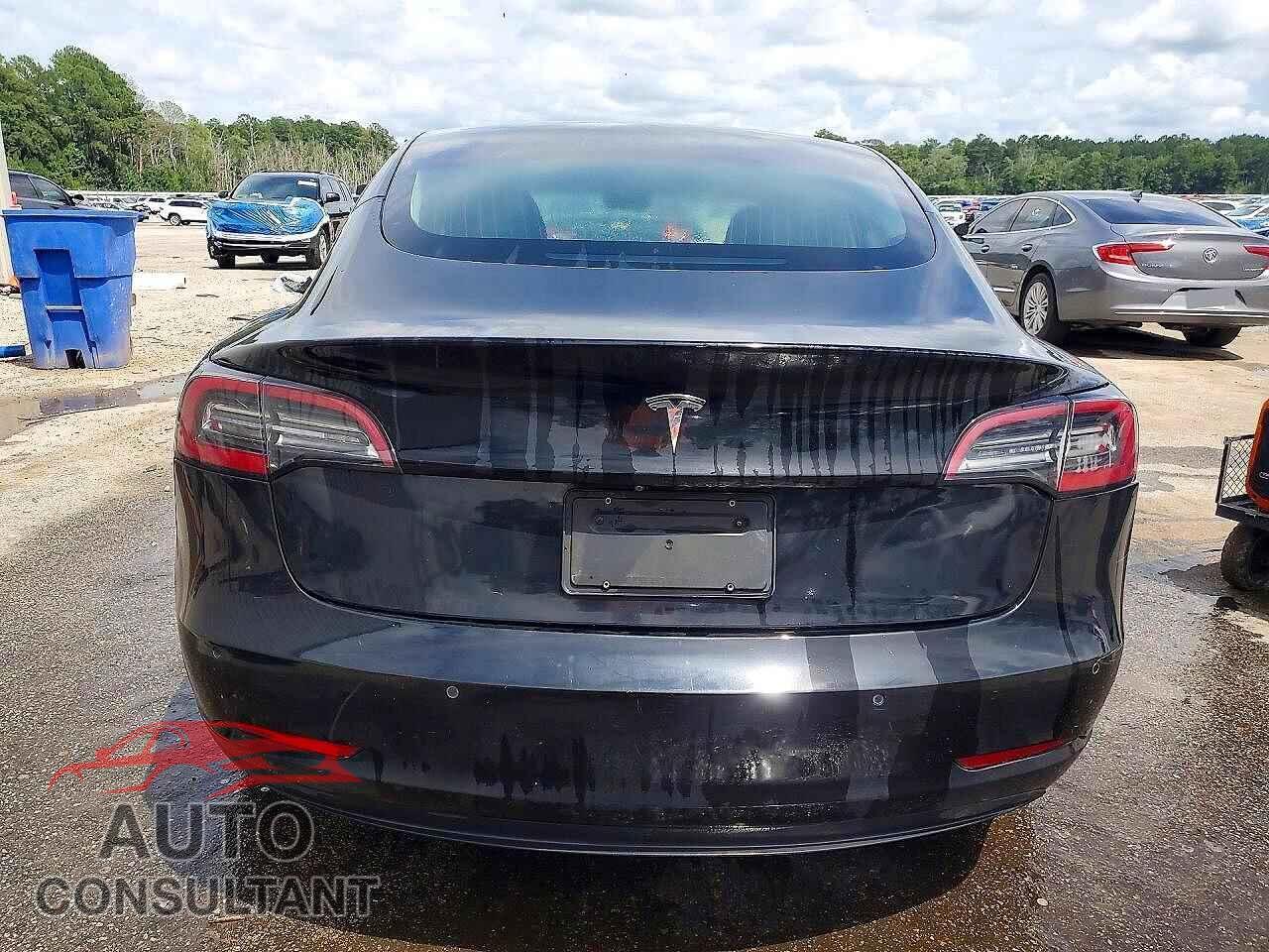 TESLA MODEL 3 2018 - 5YJ3E1EA5JF039014