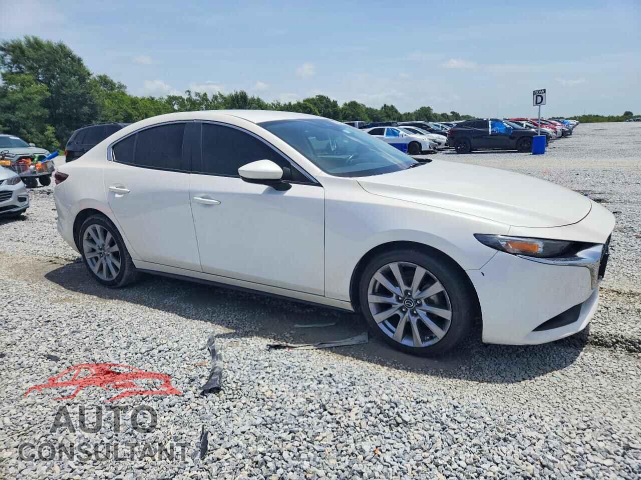 MAZDA 3 2021 - JM1BPABL4M1330662
