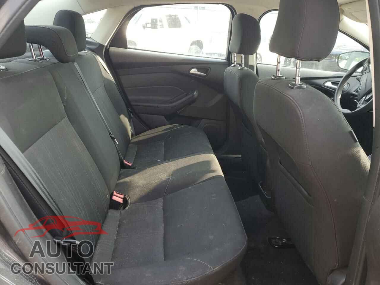 FORD FOCUS 2016 - 1FADP3F2XGL229713