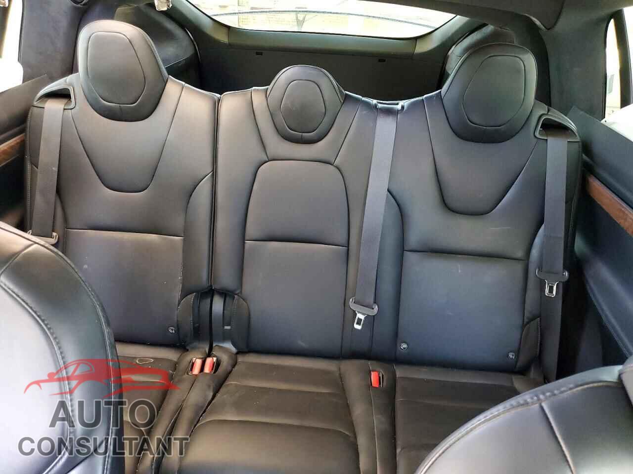 TESLA MODEL X 2021 - 5YJXCDE20MF320515