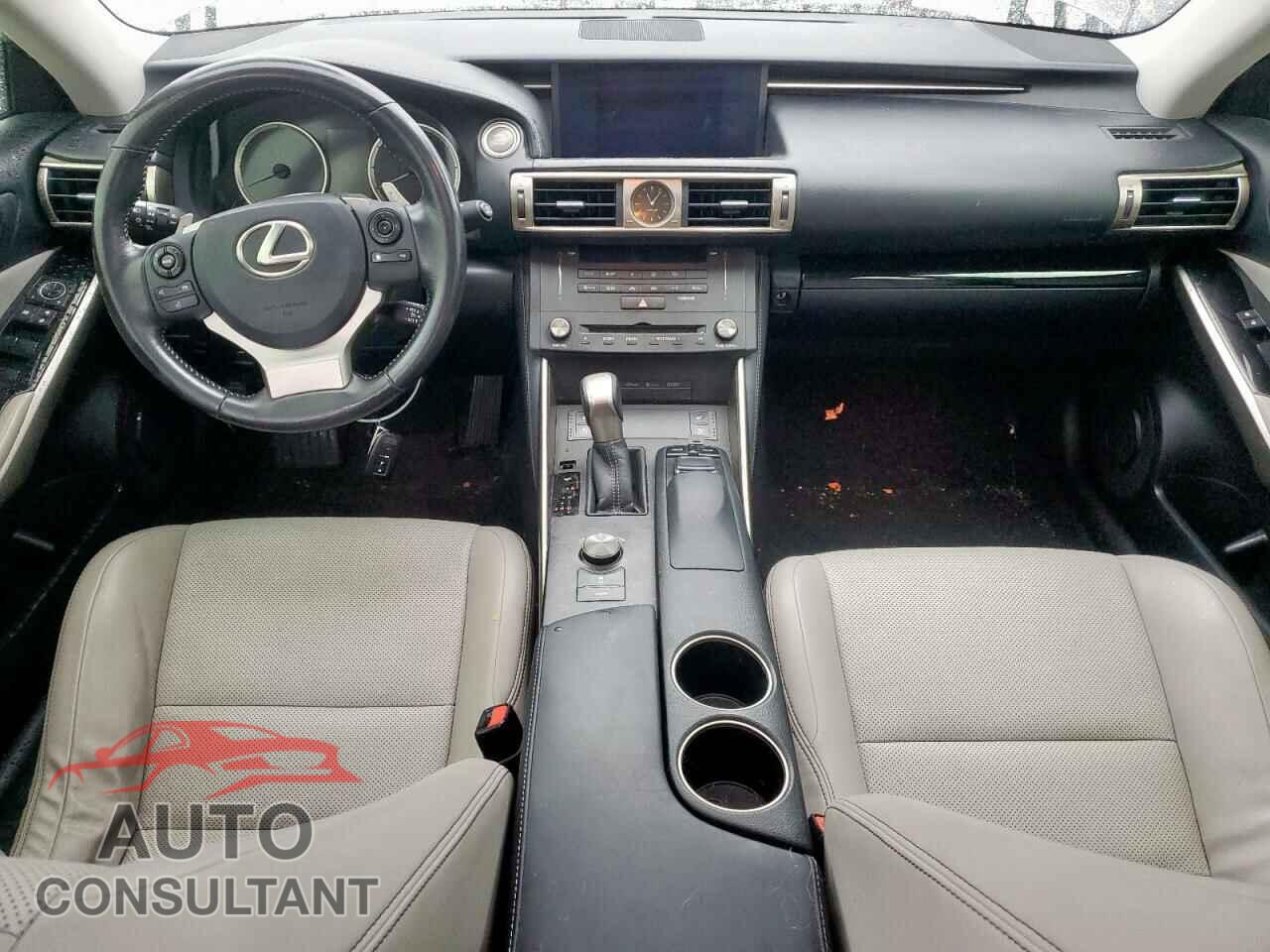 LEXUS IS 2016 - JTHBA1D22G5027509