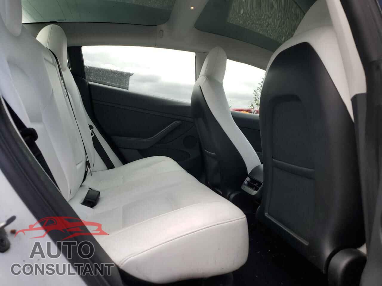 TESLA MODEL 3 2023 - 5YJ3E1EA5PF464743
